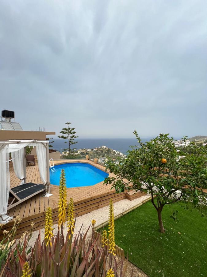 Golden View Apartment *